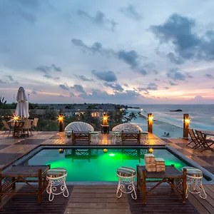https://hotelito-azul.tulum-hotels.net
